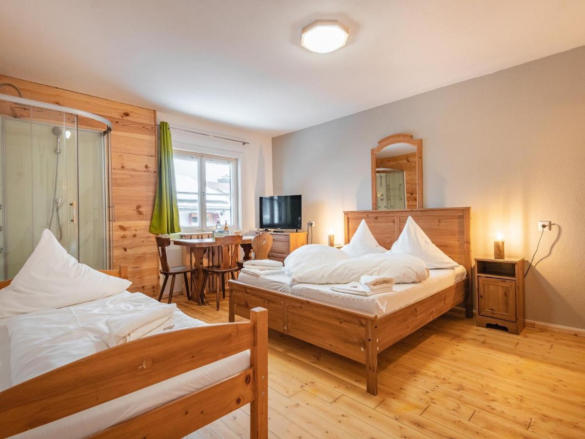 Hostel - Ron'S Guesthouse اوبرستدورف المظهر الخارجي الصورة