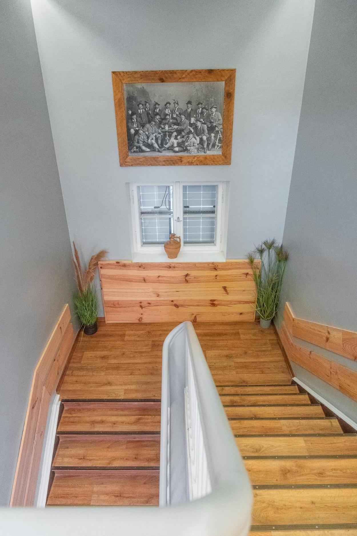 Hostel - Ron'S Guesthouse اوبرستدورف المظهر الخارجي الصورة